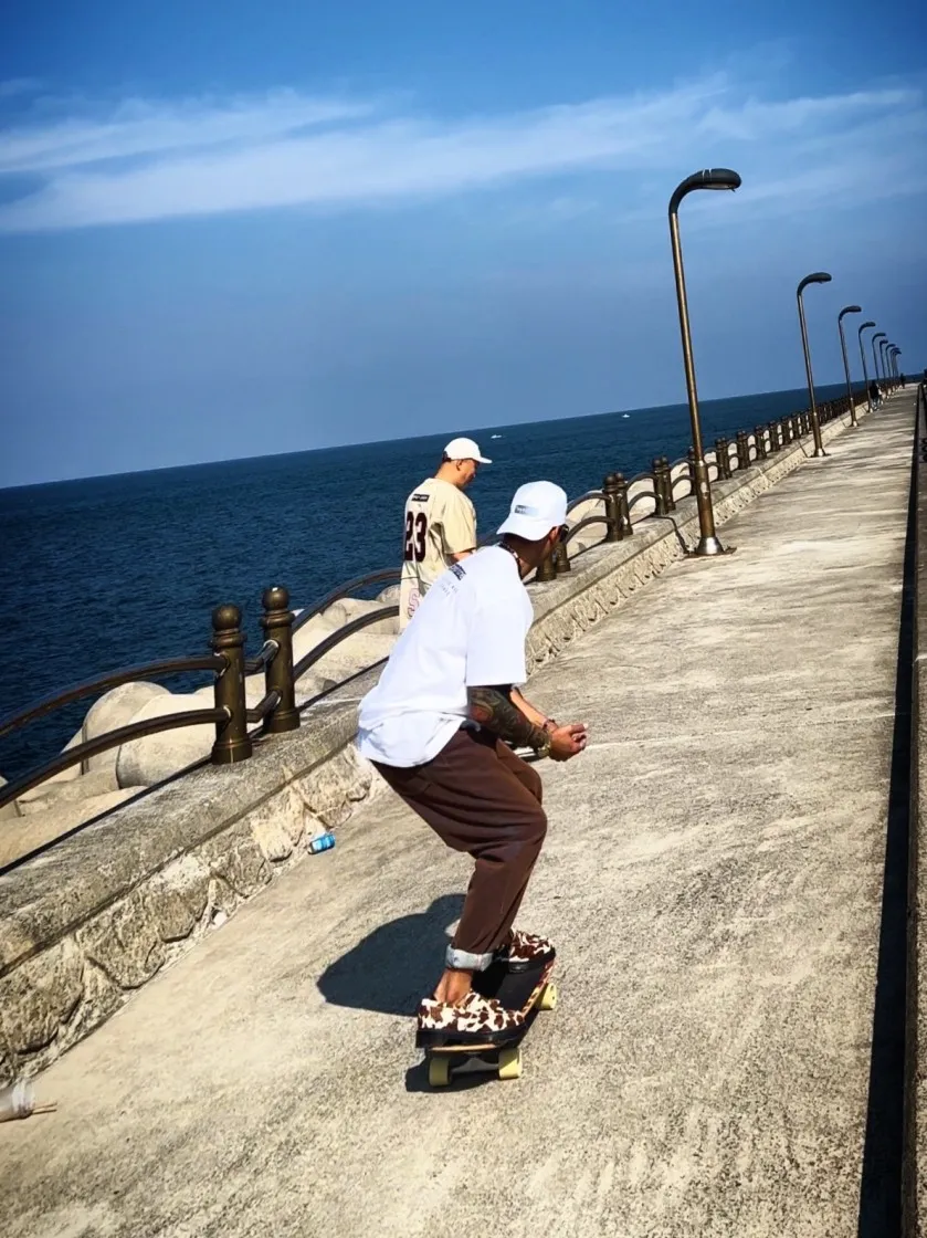 슈프림 시카고 박스로고 티셔츠 화이트 - 22FW thumbnail 3