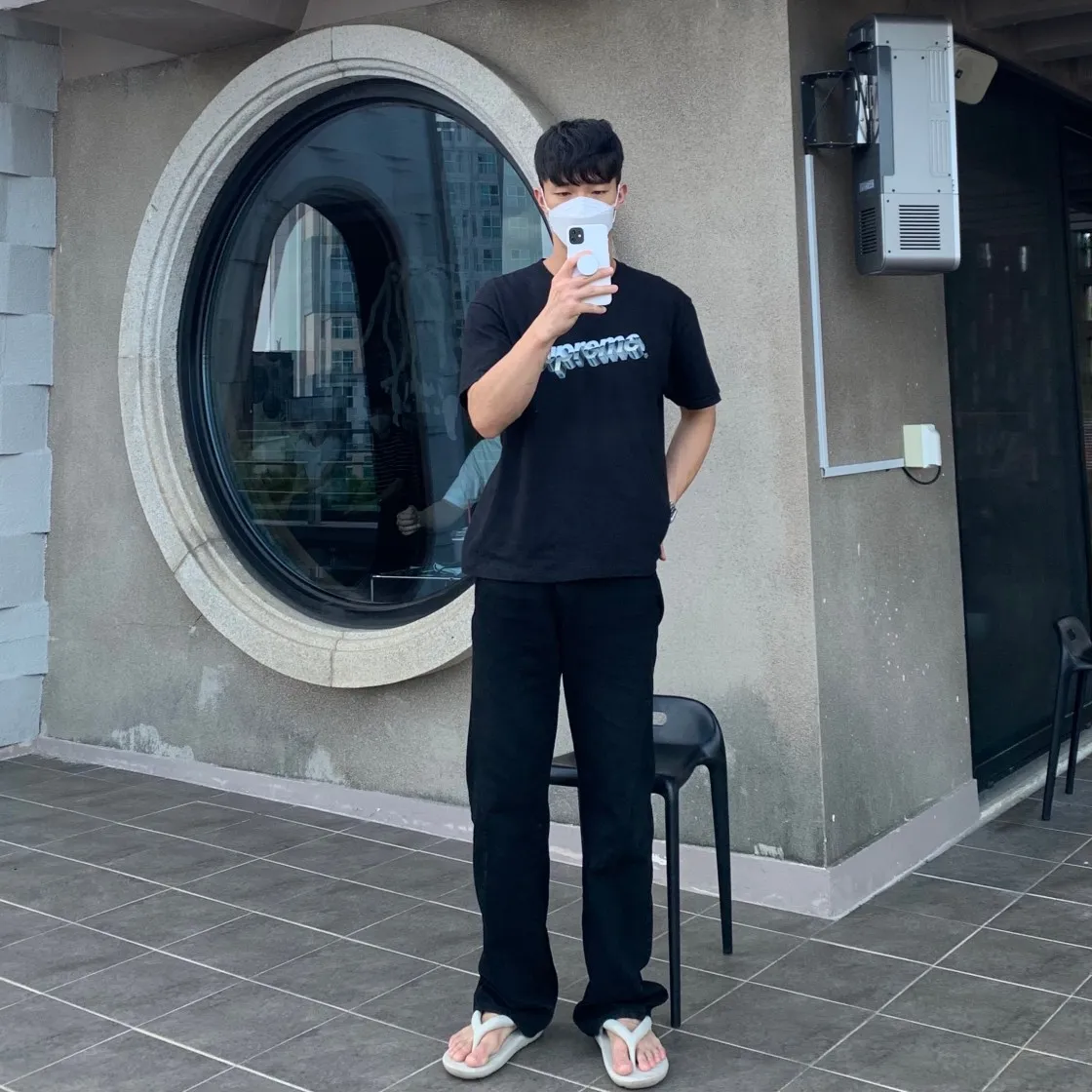 슈프림 크롬 로고 티셔츠 블랙 - 20SS thumbnail 2