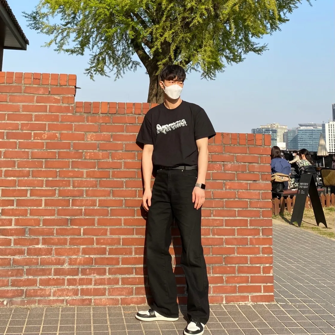 슈프림 크롬 로고 티셔츠 블랙 - 20SS thumbnail 4