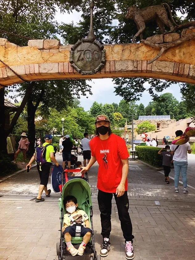 슈프림 반다나 박스로고 티셔츠 레드 - 19FW thumbnail 2