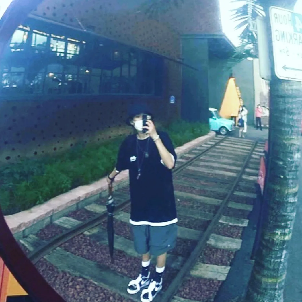 스투시 카네이션 티셔츠 블랙 thumbnail 5