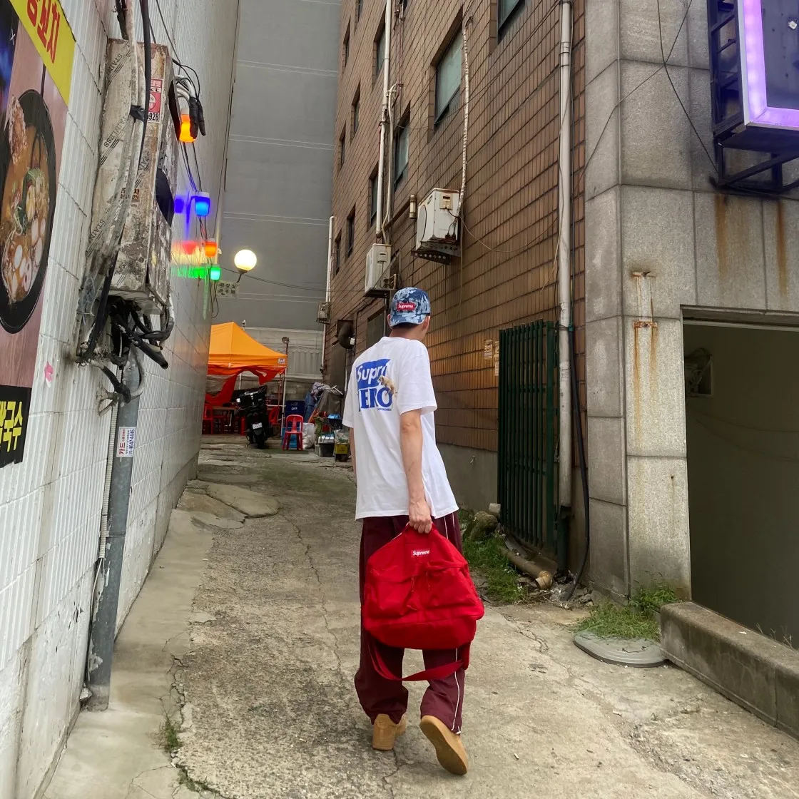 슈프림 안티히어로 도그 티셔츠 화이트 - 22SS thumbnail 5