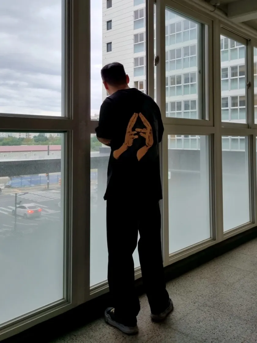 팔라스 벨리 오브 더 쉐도우즈 티셔츠 블랙 - 22SS thumbnail 2