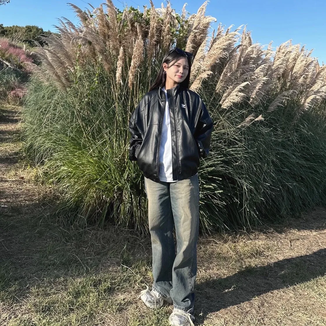 스투시 x CDG 서프맨 티셔츠 화이트 thumbnail 3