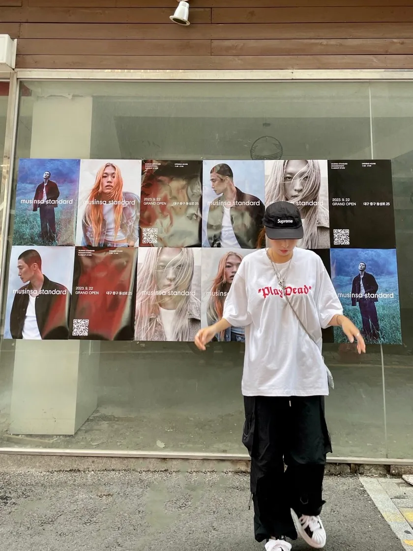 슈프림 플레이 데드 티셔츠 화이트 - 22FW thumbnail 6