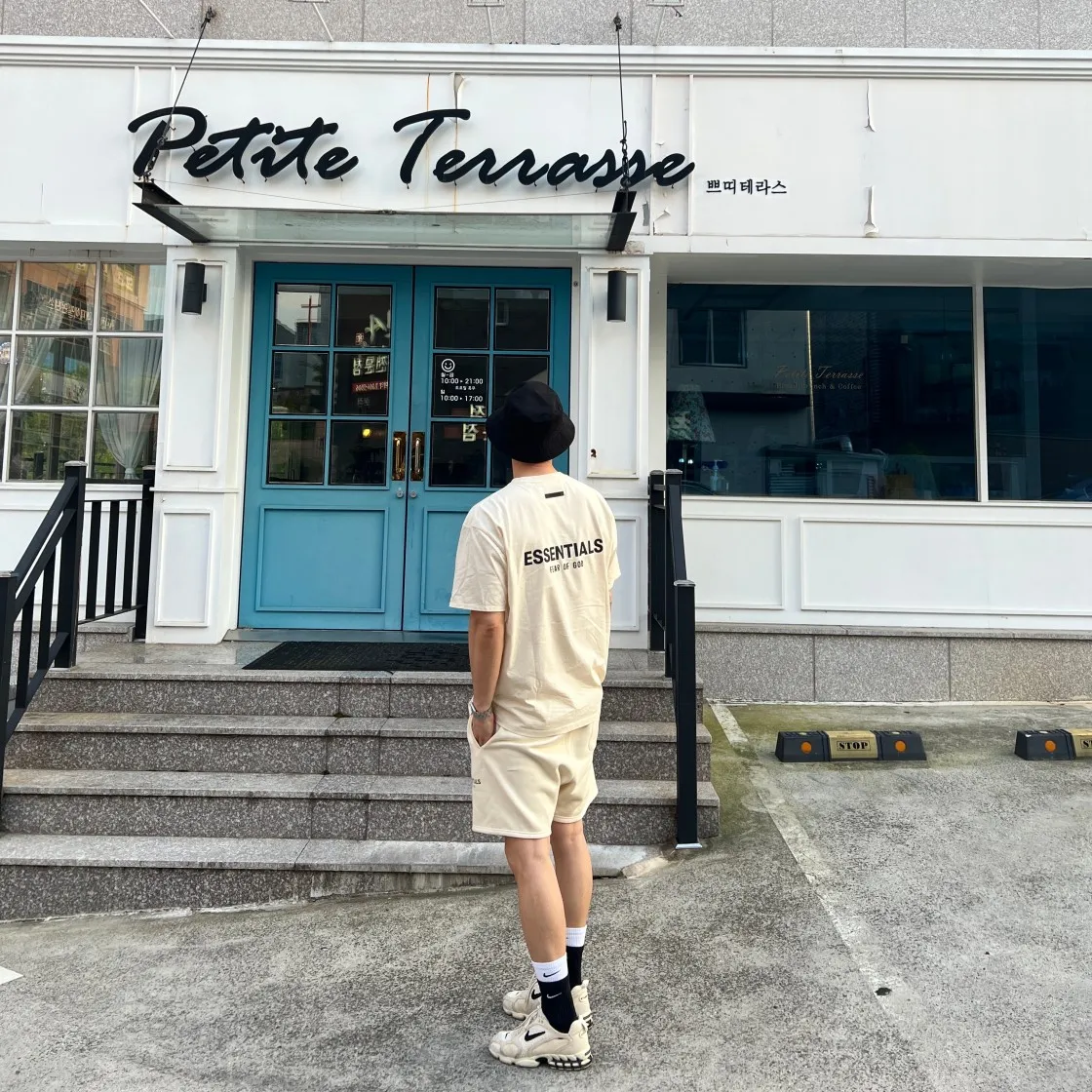 에센셜 티셔츠 크림 - 21SS thumbnail 9