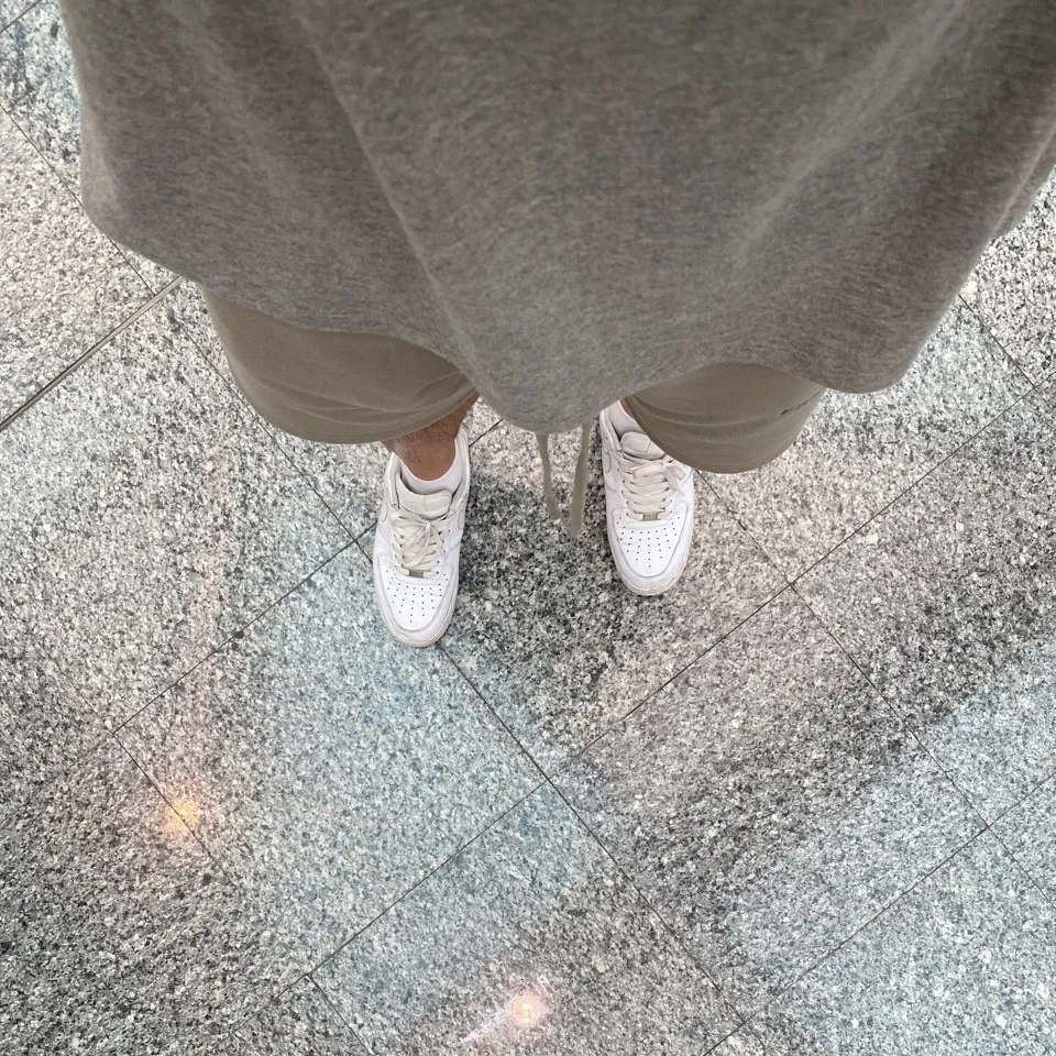 에센셜 3D 실리콘 아플리케 박시 티셔츠 시멘트 - 20FW thumbnail 5