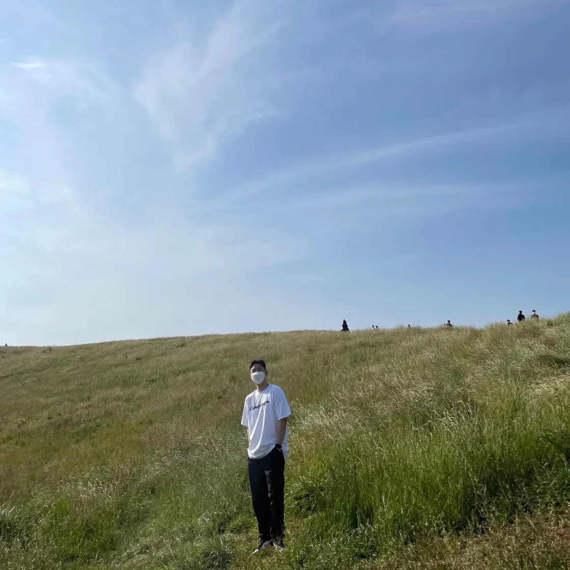 슈프림 퓨추라 로고 티셔츠 화이트 - 20FW thumbnail 4