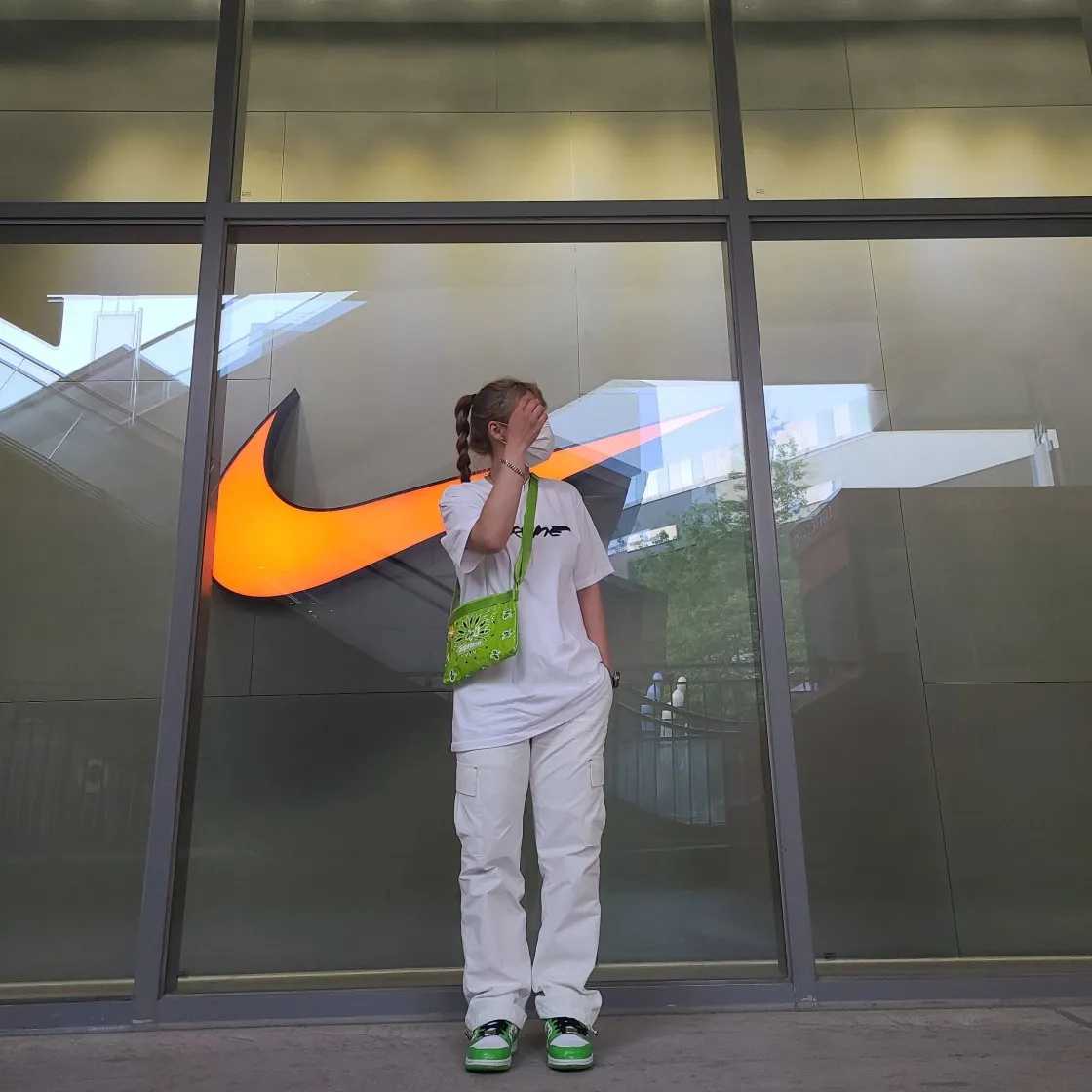 슈프림 퓨추라 로고 티셔츠 화이트 - 20FW thumbnail 6