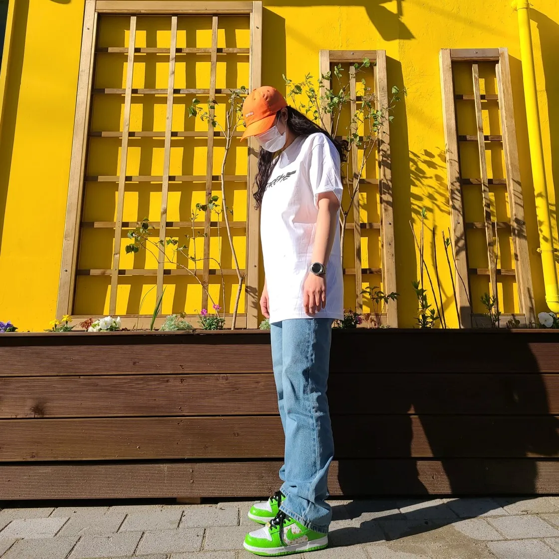 슈프림 퓨추라 로고 티셔츠 화이트 - 20FW thumbnail 8