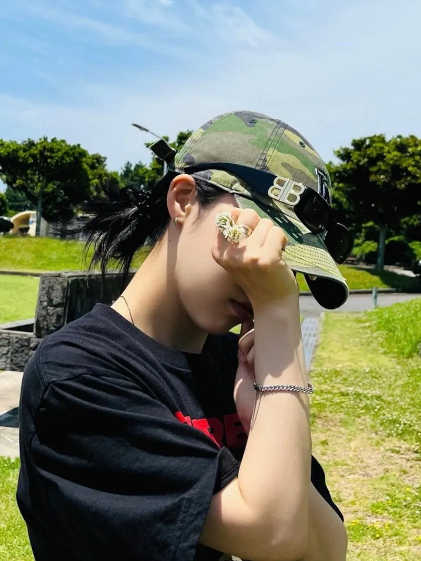 슈프림 로닌 티셔츠 블랙 - 23SS thumbnail 5