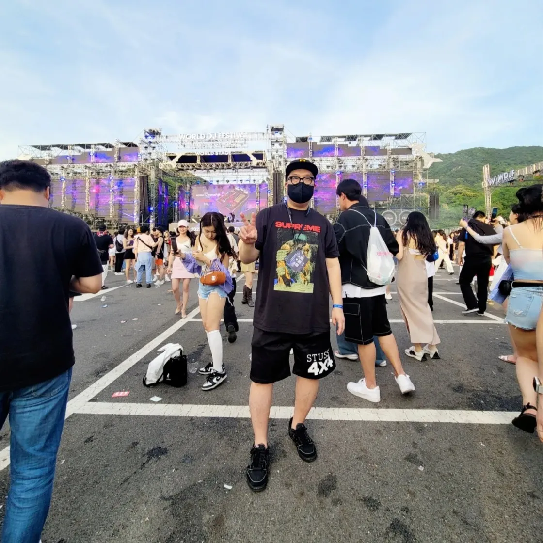 슈프림 로닌 티셔츠 블랙 - 23SS thumbnail 6