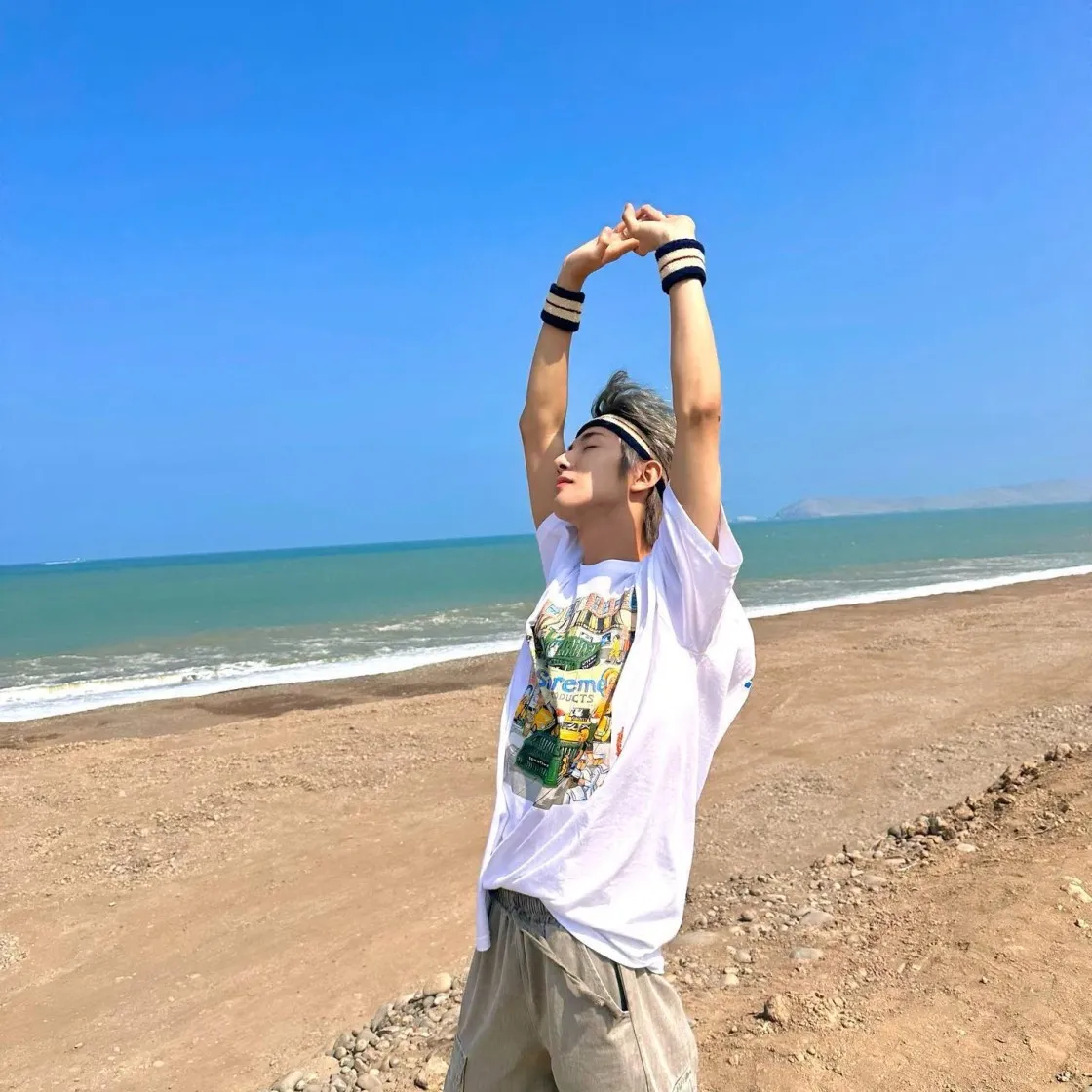 슈프림 맨하탄 티셔츠 화이트 - 22SS thumbnail 3