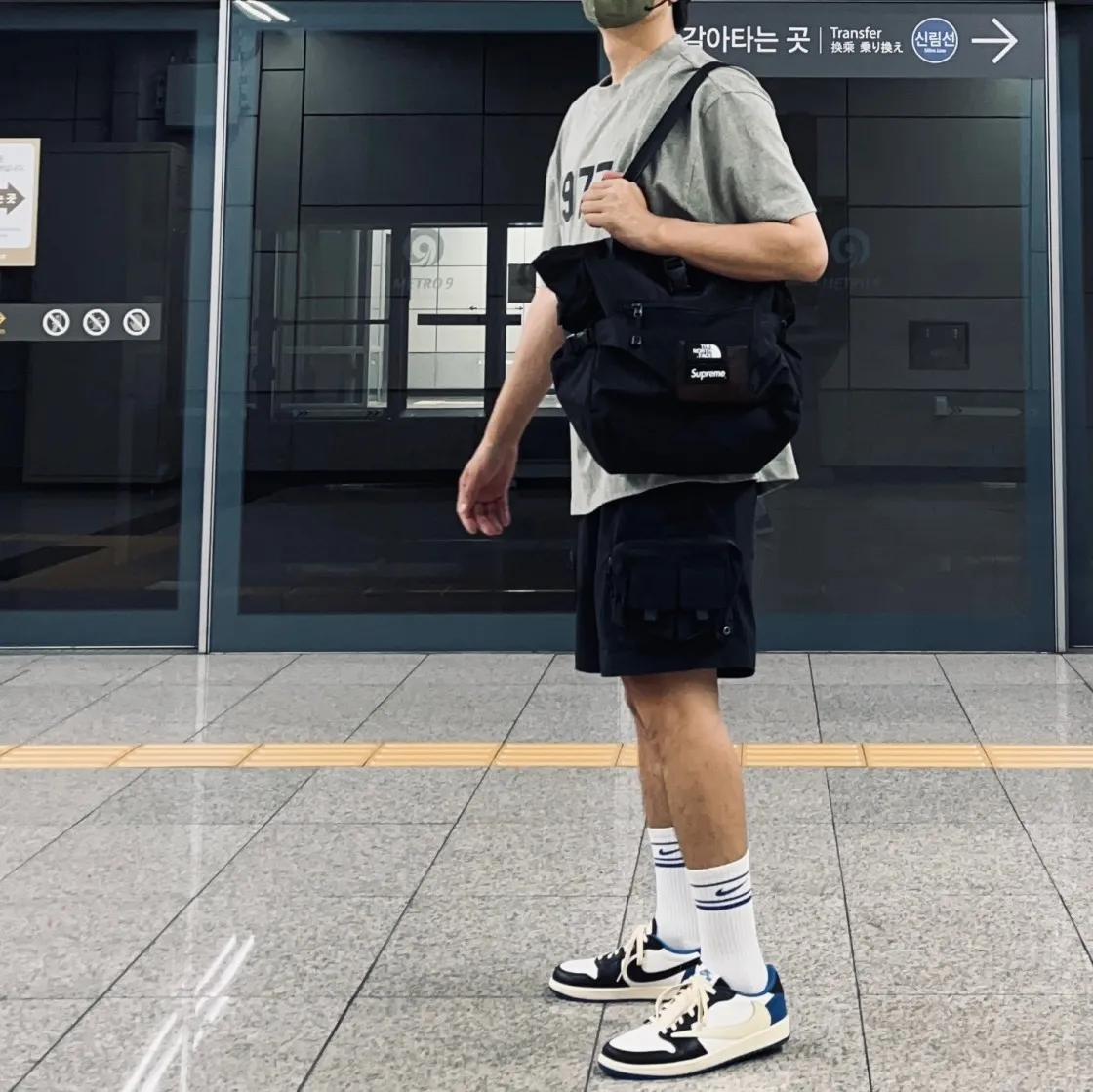 에센셜 1977 티셔츠 다크 오트밀 - 22SS thumbnail 4