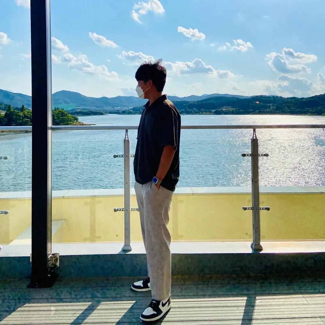 에센셜 3D 실리콘 아플리케 박시 티셔츠 웨더드 블랙 - 20FW thumbnail 4