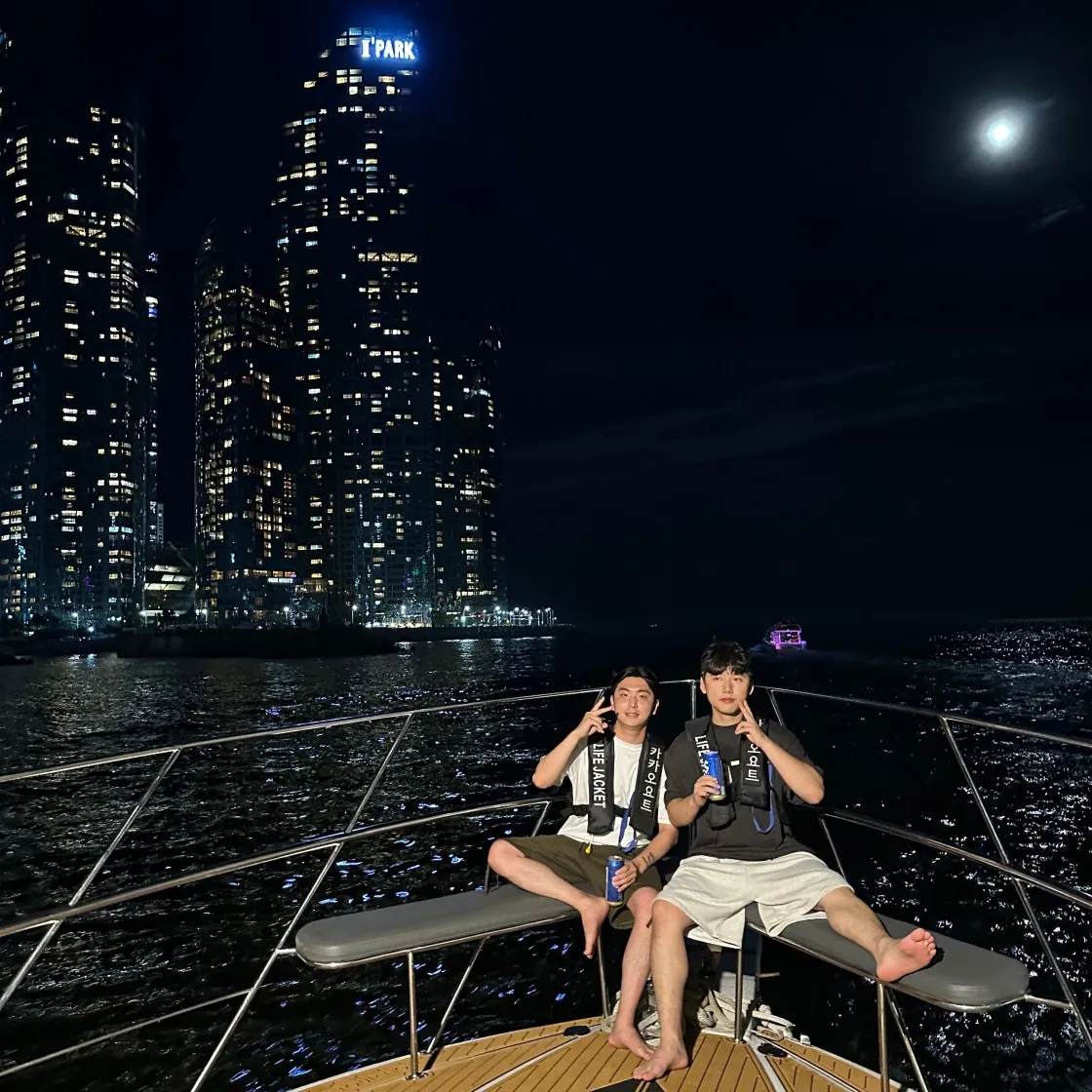 에센셜 1977 티셔츠 아이언 - 22SS thumbnail 3