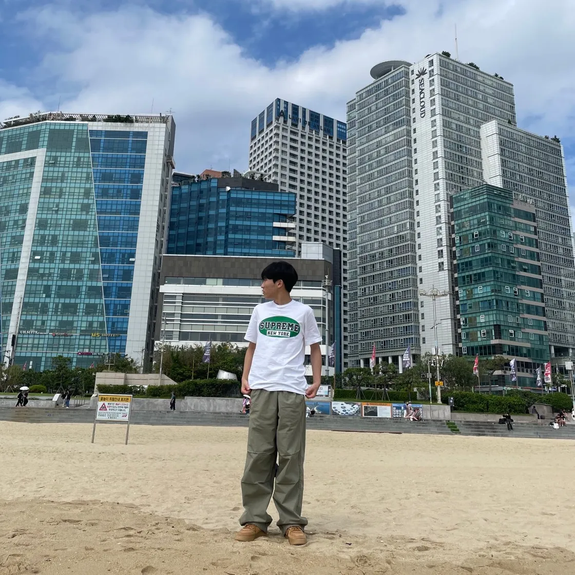 슈프림 뉴욕 티셔츠 화이트 - 23SS thumbnail 5