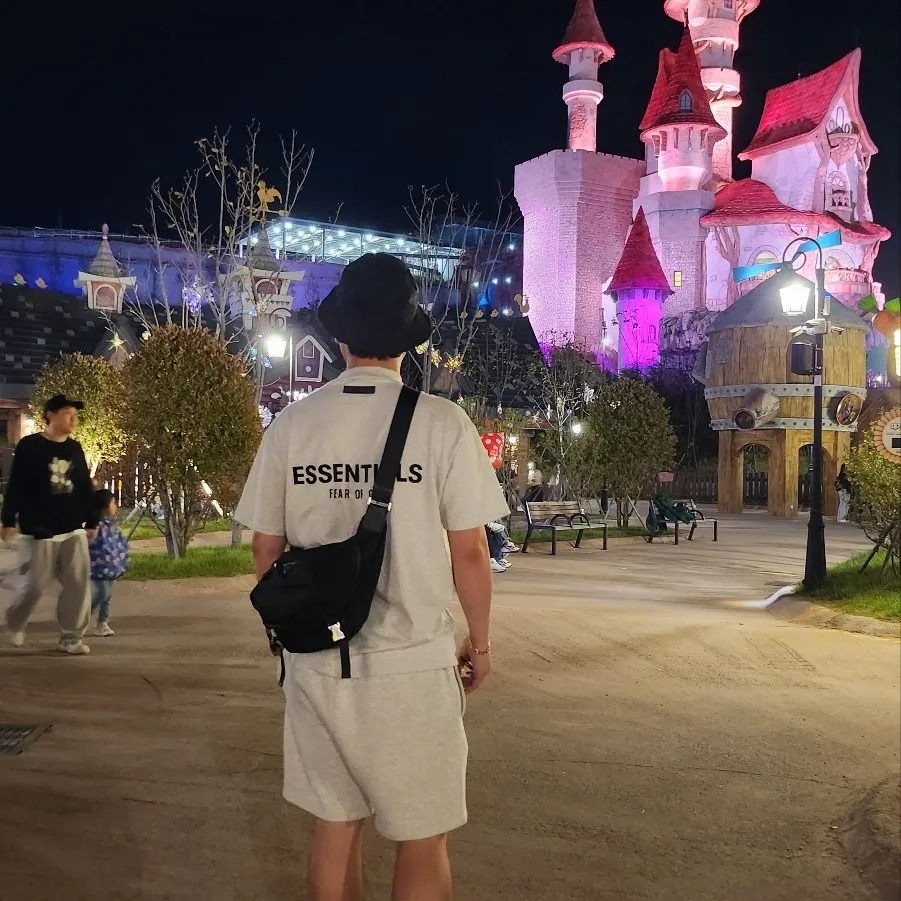 에센셜 더 코어 컬렉션 티셔츠 라이트 오트밀 thumbnail 8