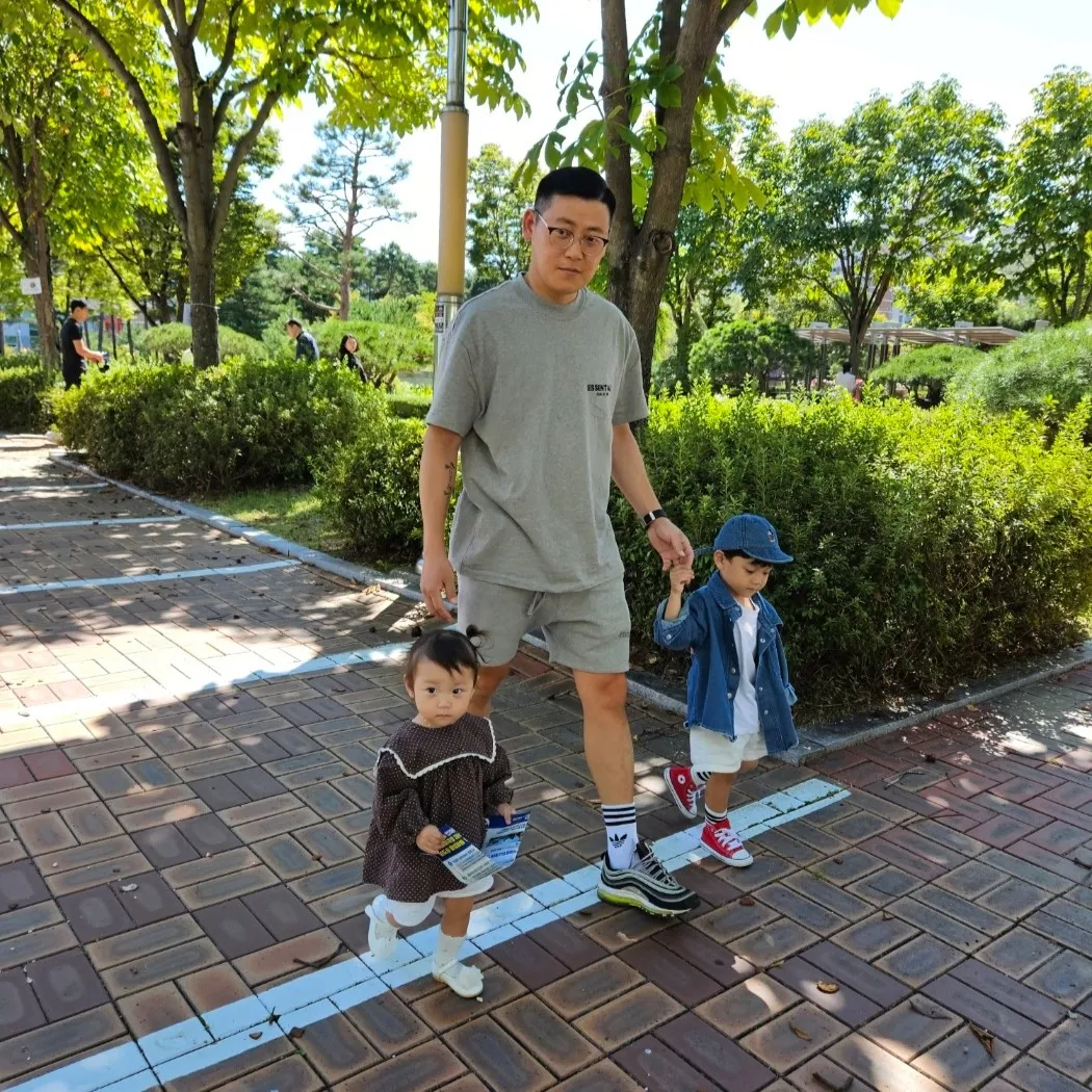 에센셜 더 코어 컬렉션 티셔츠 다크 오트밀 thumbnail 7