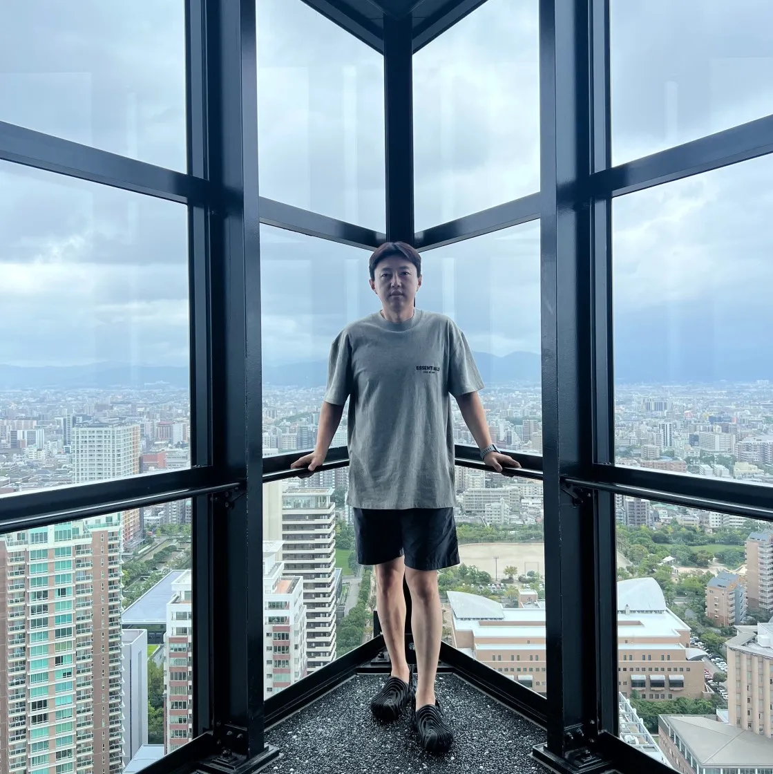 에센셜 더 코어 컬렉션 티셔츠 다크 오트밀 thumbnail 9