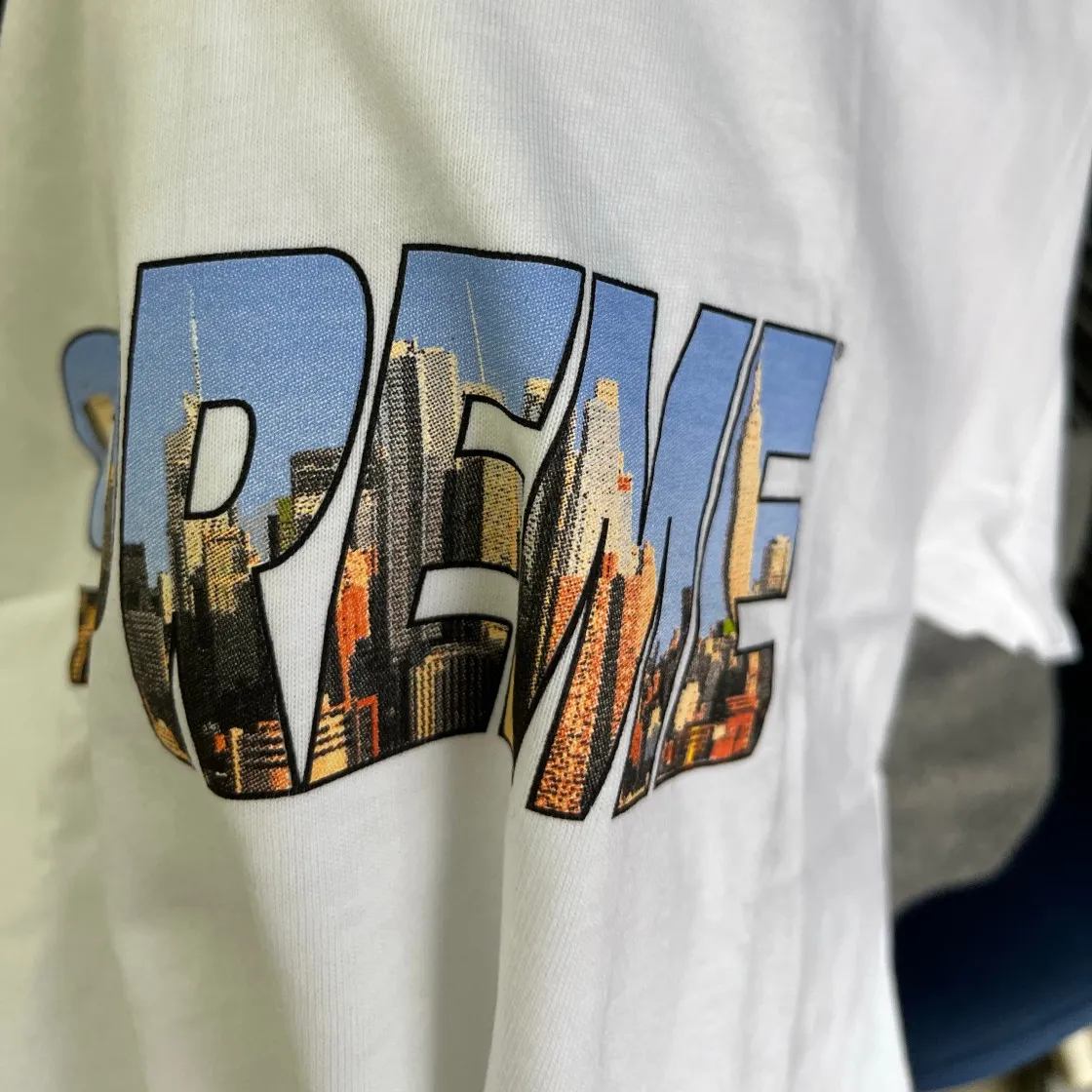 슈프림 고담 티셔츠 화이트 - 23FW thumbnail 4