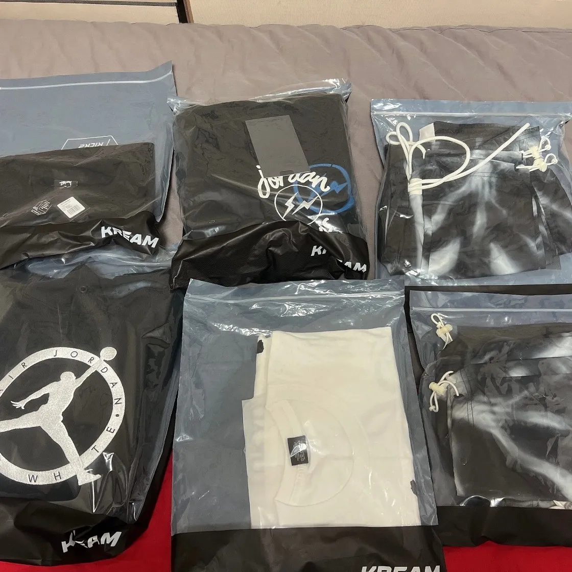 스투시 코스모스 티셔츠 블랙 thumbnail 2