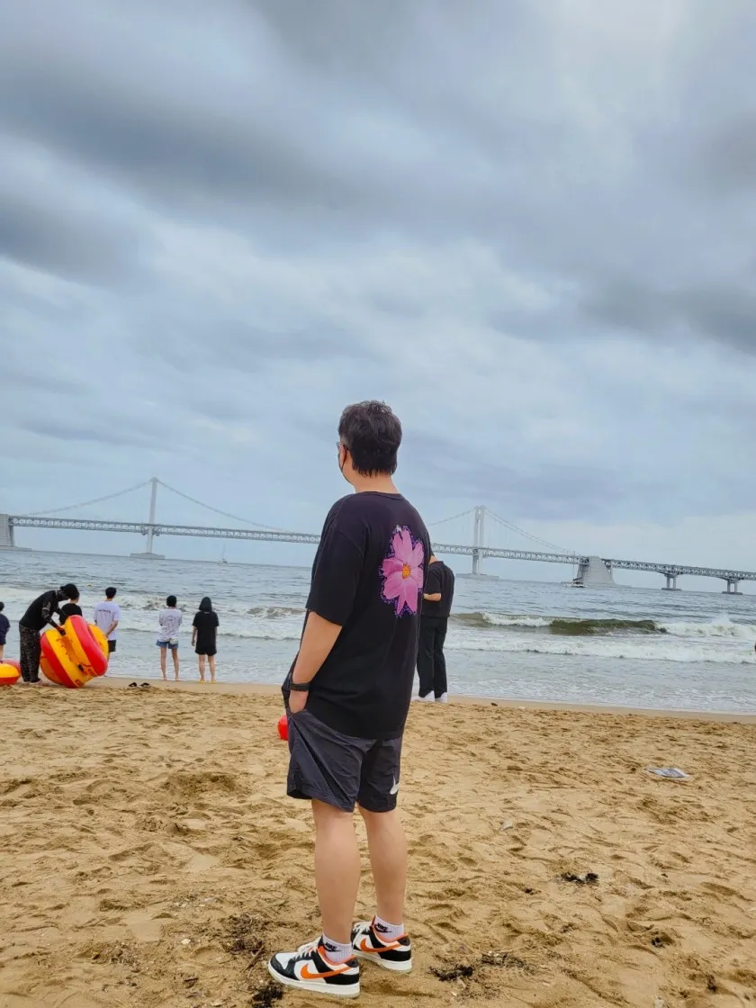 스투시 코스모스 티셔츠 블랙 thumbnail 6