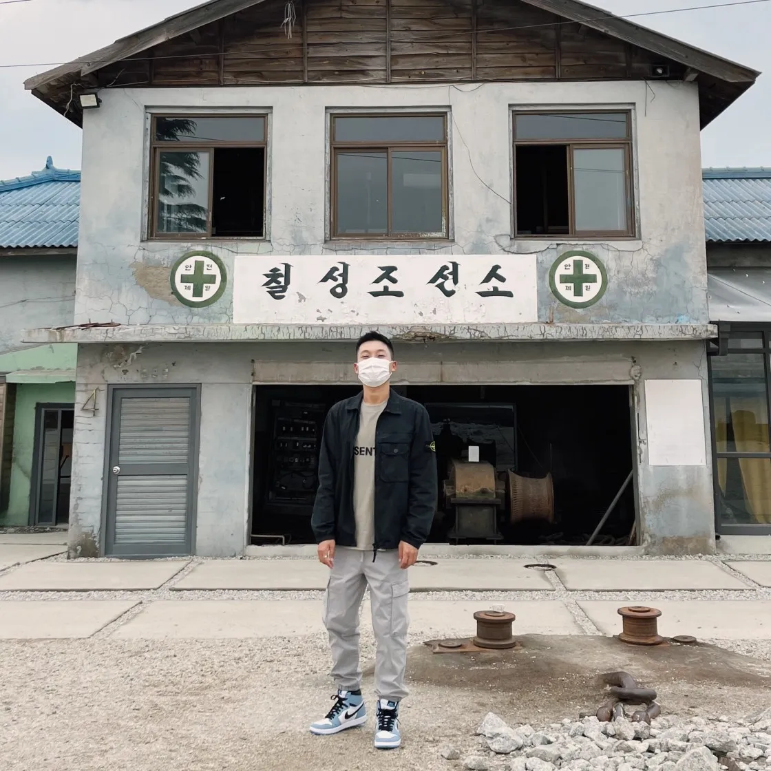 에센셜 3D 실리콘 아플리케 박시 티셔츠 토프 - 20FW thumbnail 7