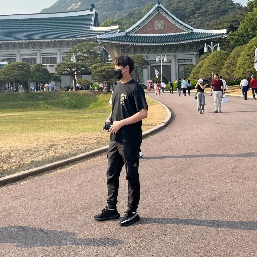 스투시 x 아워레가시 서프맨 피그먼트 다이드 티셔츠 블랙 - 21FW thumbnail 8