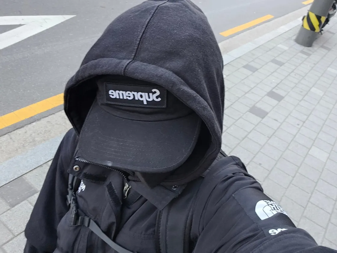 스투시 x 마크 제이콥스 40 월드투어 티셔츠 thumbnail 9