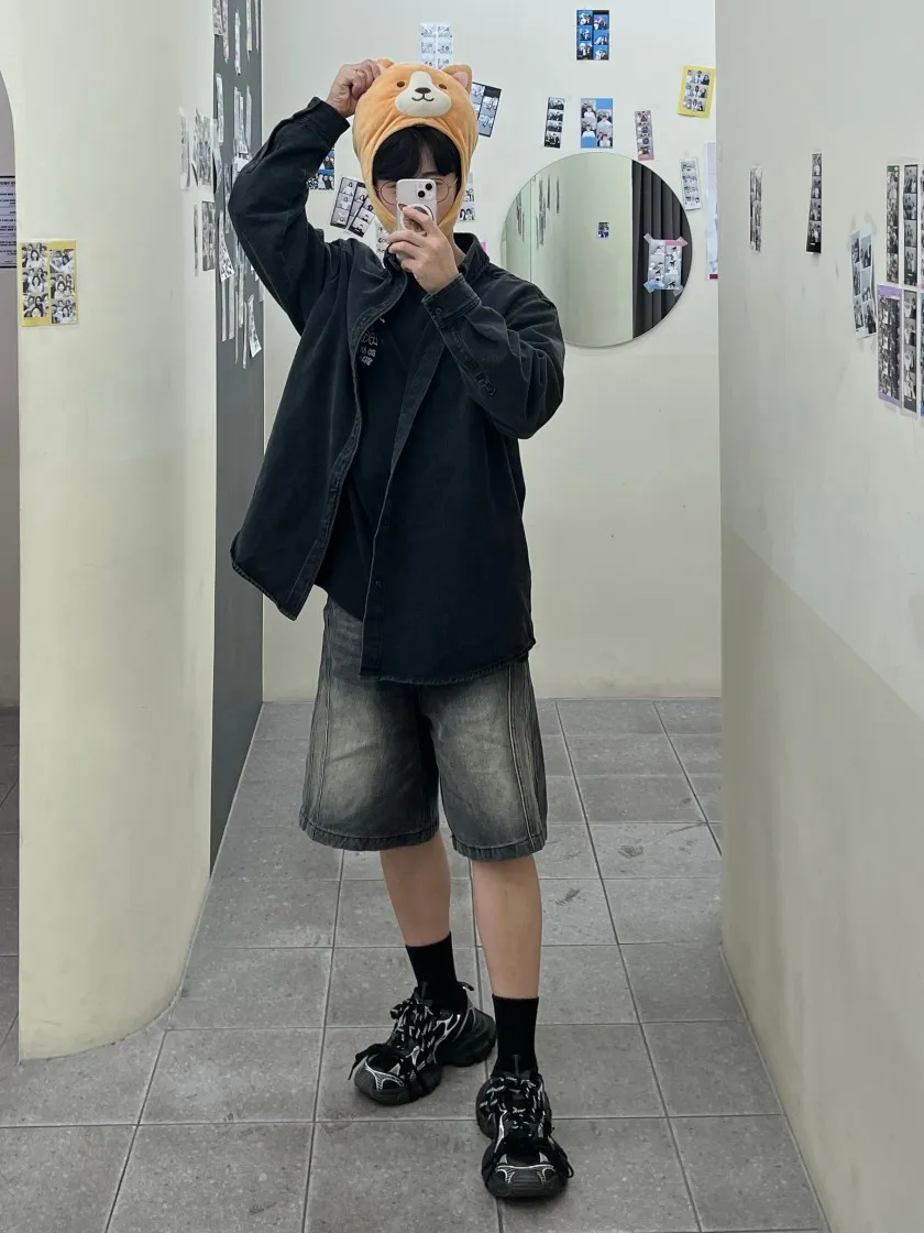 스투시 x 아워레가시 서프맨 티셔츠 블랙 - 21SS thumbnail 3