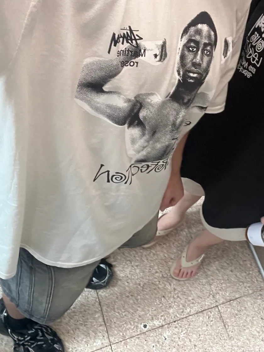 스투시 x 아워레가시 서프맨 티셔츠 블랙 - 21SS thumbnail 7