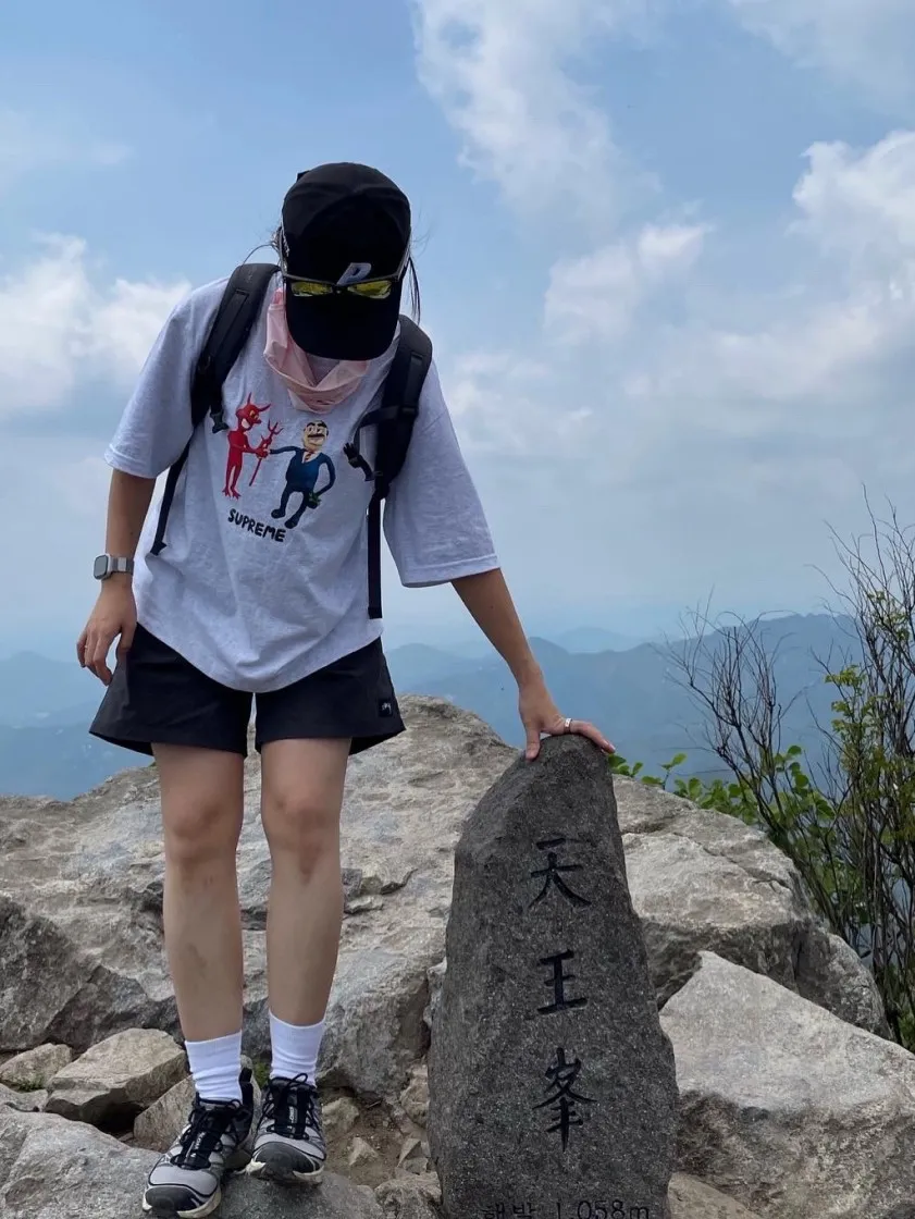 슈프림 비즈니스 티셔츠 애쉬 그레이 - 23SS thumbnail 7