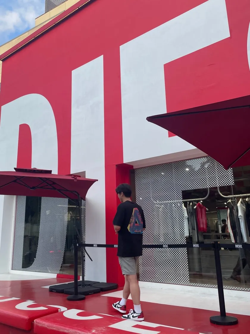 팔라스 트라이퍼그 컬러 블러 티셔츠 블랙 - 20FW thumbnail 2