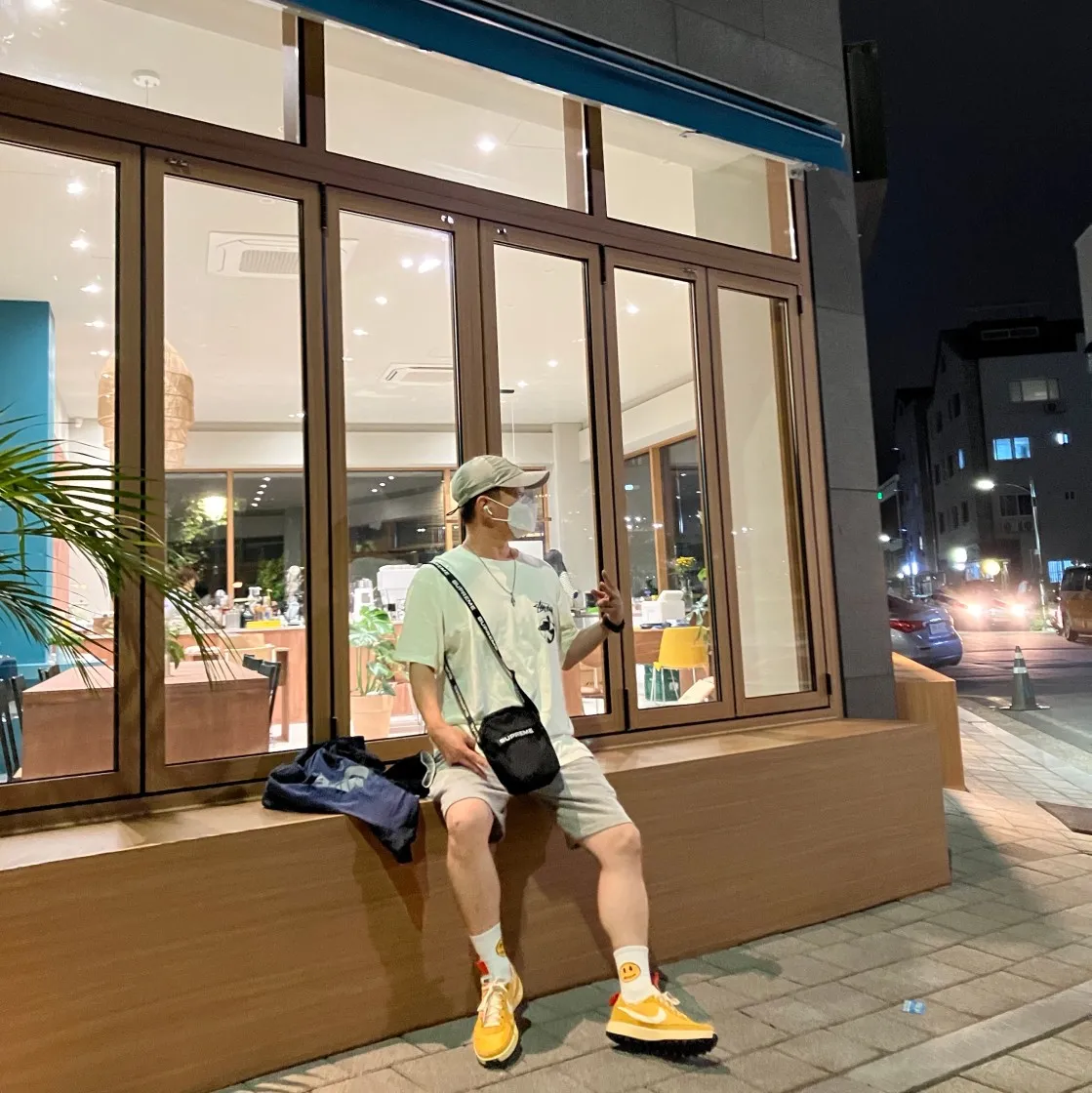 스투시 x 아워레가시 서프맨 2 피그먼트 다이드 티셔츠 내츄럴 thumbnail 9