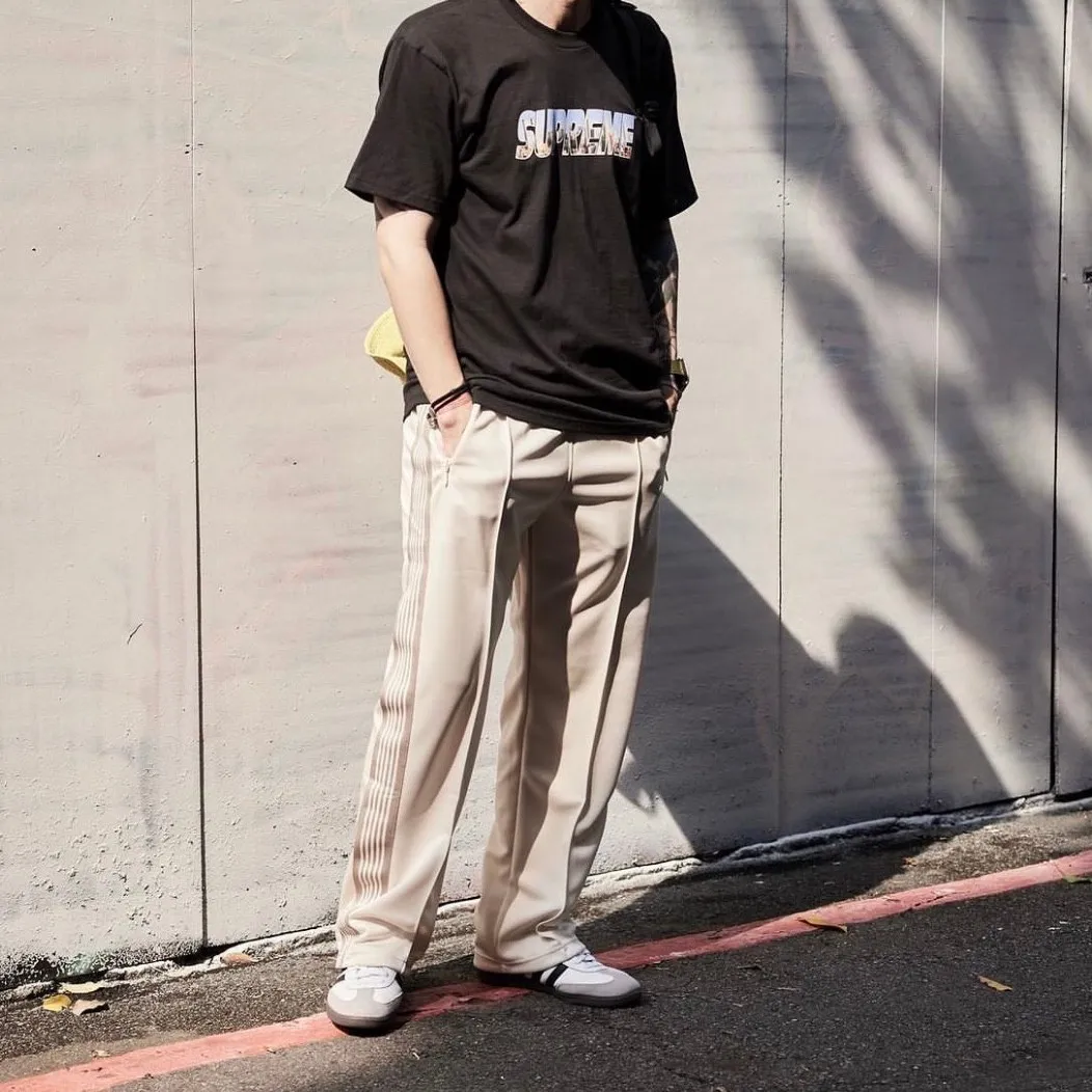 슈프림 고담 티셔츠 블랙 - 23FW thumbnail 9