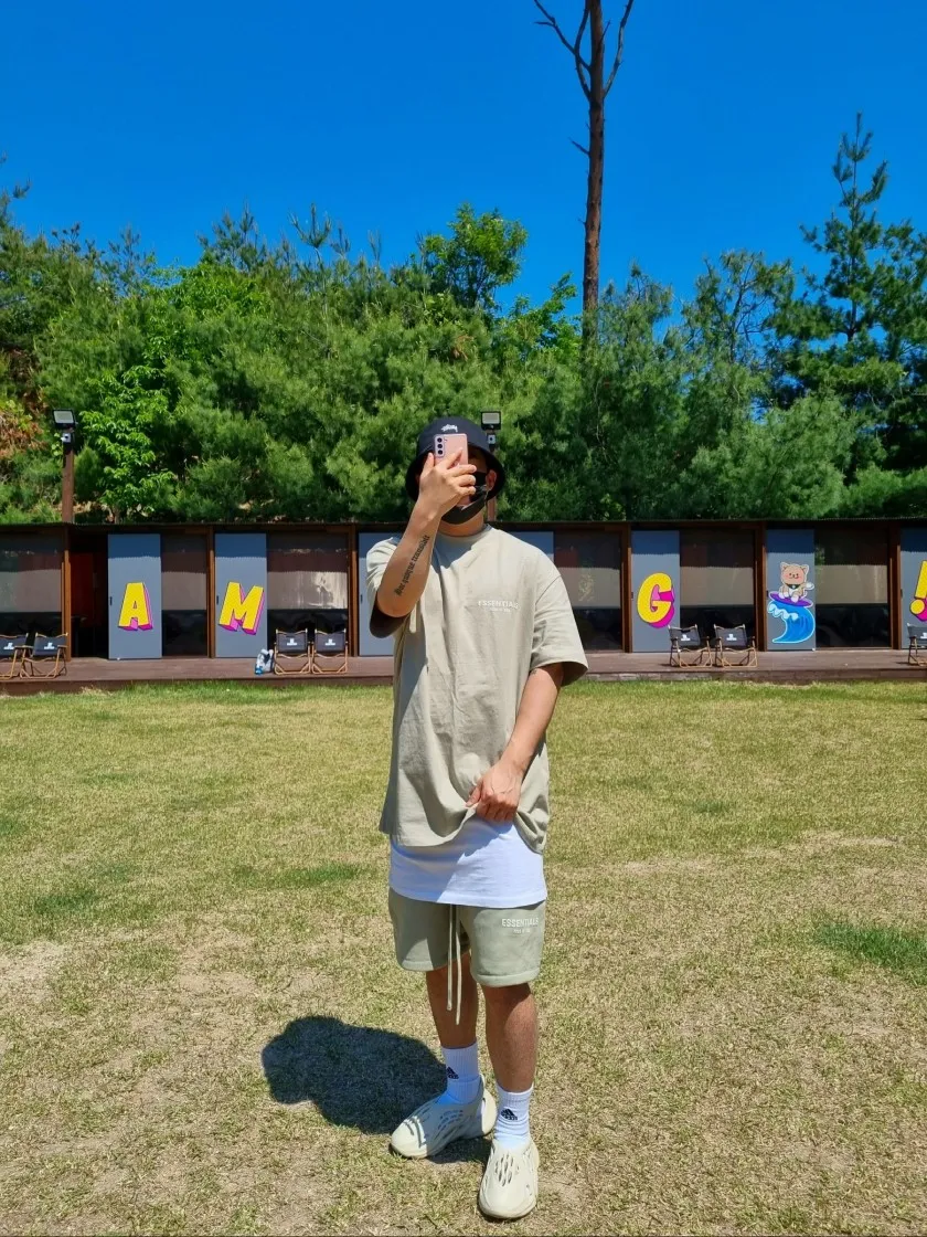 에센셜 티셔츠 씨폼 - 22SS thumbnail 9