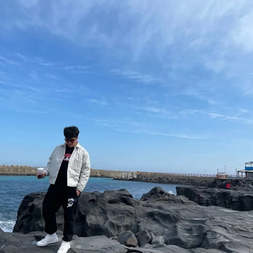 슈프림 x 트레셔 스카이라인 티셔츠 블랙 - 21FW thumbnail 5