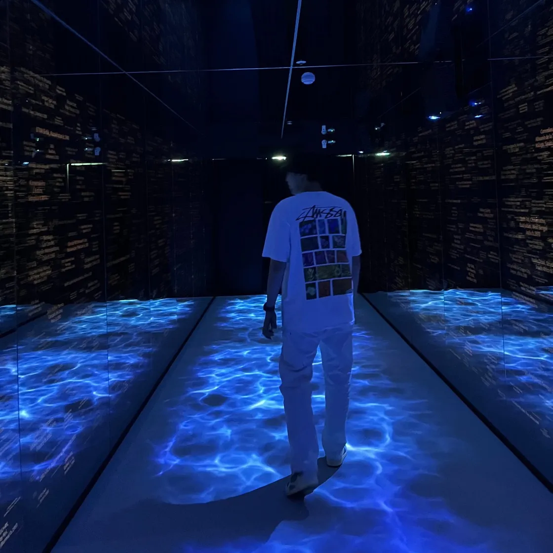 스투시 플라워 그리드 피그먼트 다이드 티셔츠 내츄럴 thumbnail 8