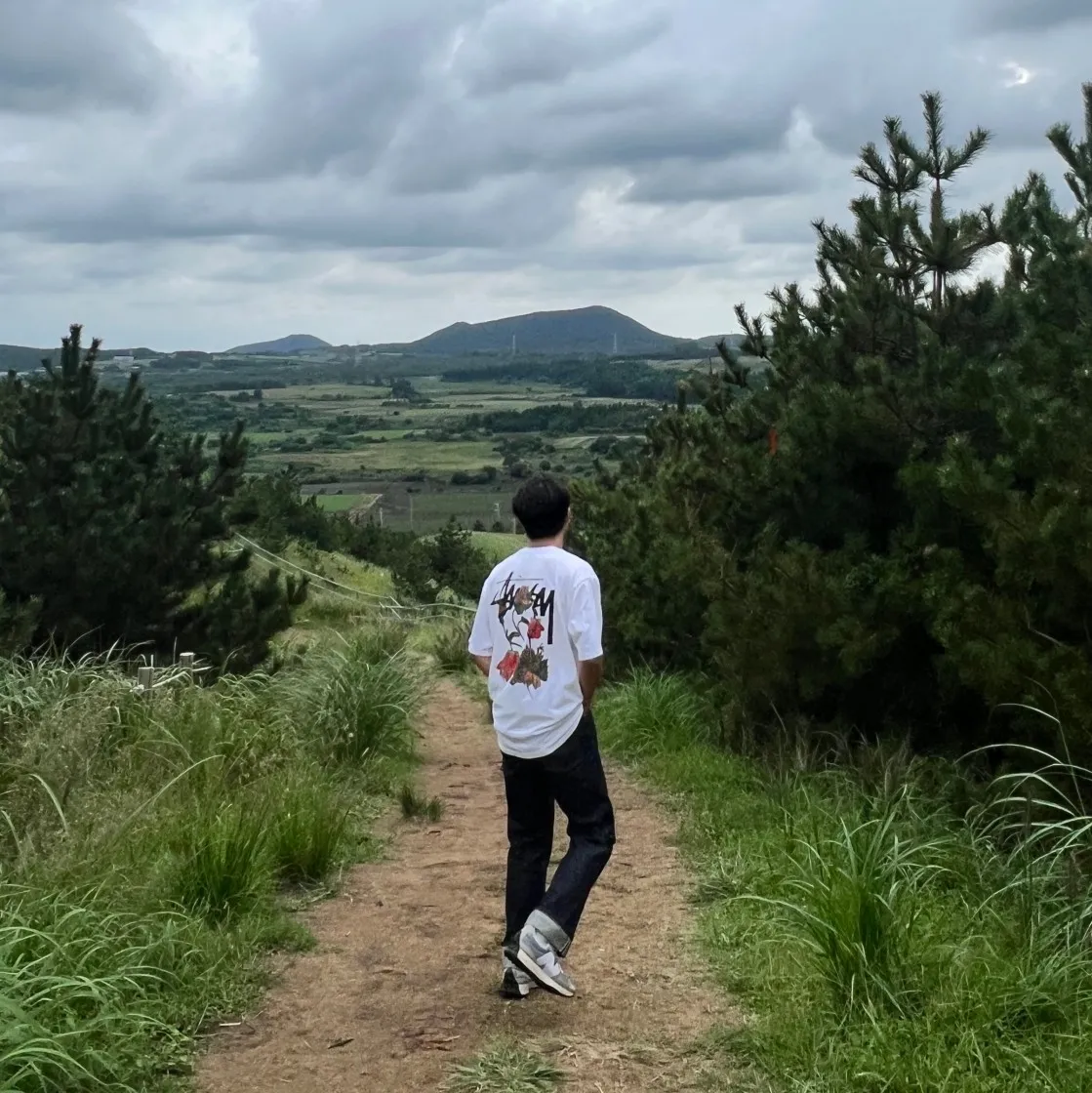 스투시 위더드 플라워 티셔츠 화이트 thumbnail 2