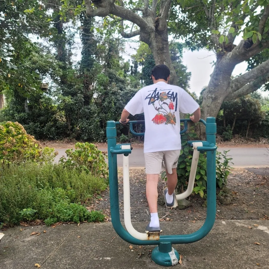 스투시 위더드 플라워 티셔츠 화이트 thumbnail 9