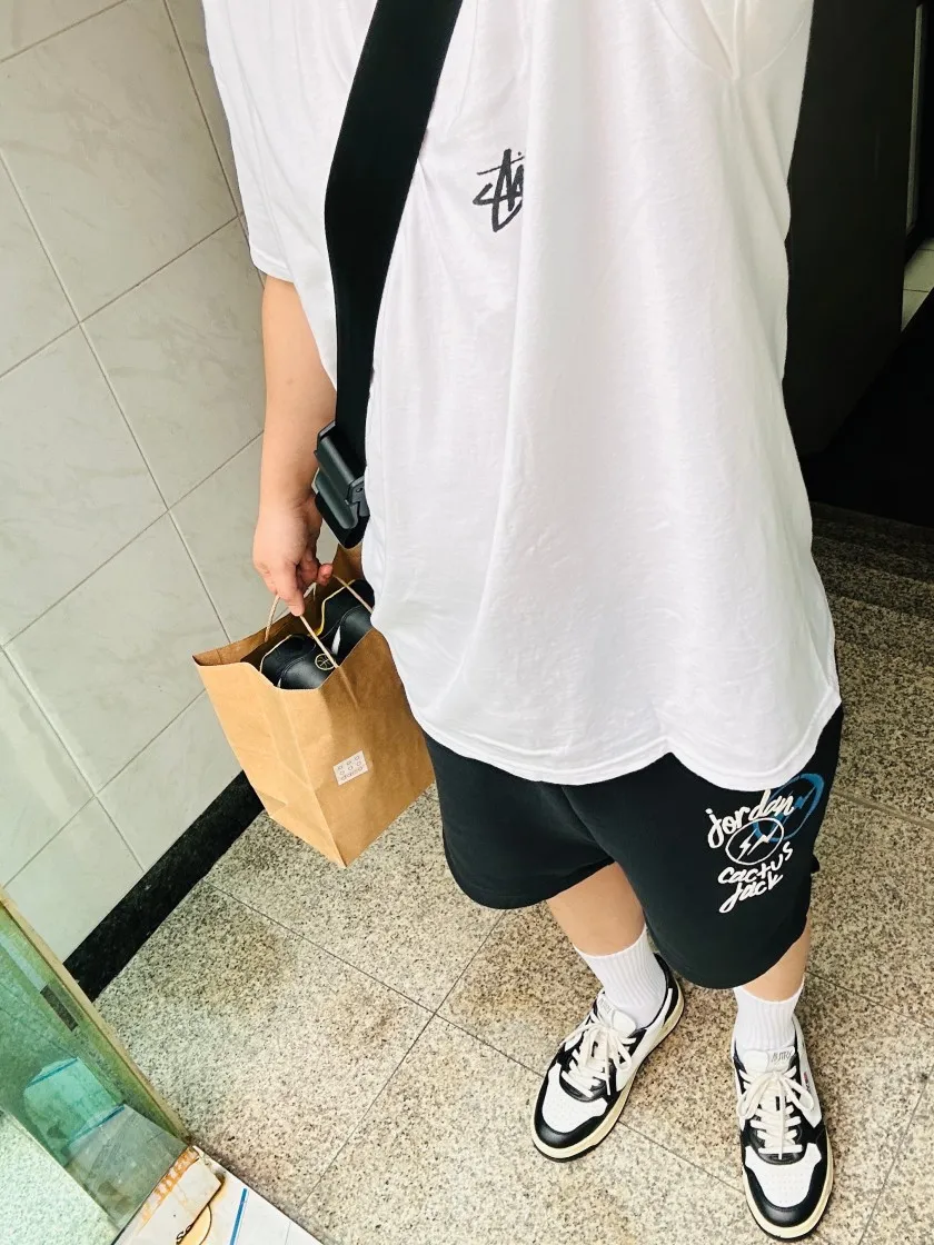 스투시 x 아워레가시 x 데님 티어스 스톡홀름 티셔츠 화이트 thumbnail 3