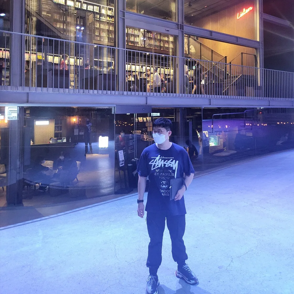 스투시 도버 스트리트 마켓 월드투어 티셔츠 네이비 2021 thumbnail 2