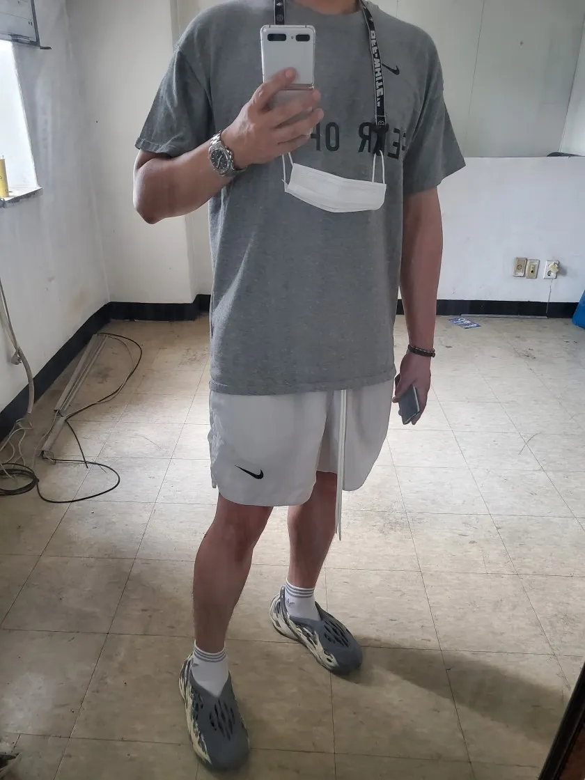 나이키 x 피어 오브 갓 웜업 티셔츠 다크 그레이 헤더 thumbnail 4