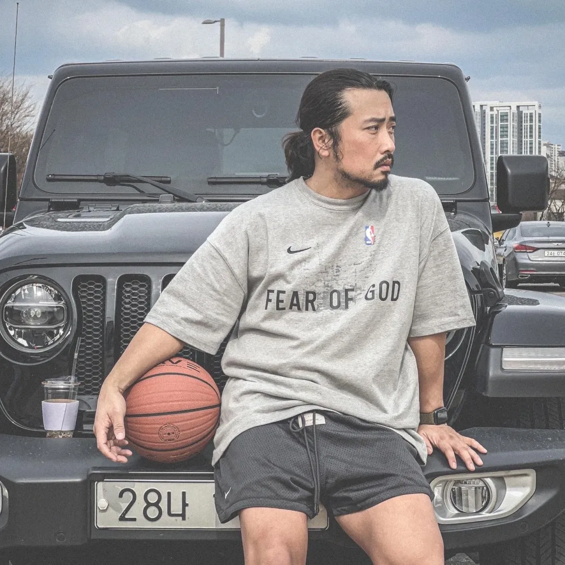 나이키 x 피어 오브 갓 웜업 티셔츠 다크 그레이 헤더 thumbnail 9