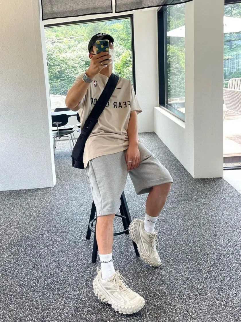 나이키 x 피어 오브 갓 웜업 티셔츠 페일 아이보리 thumbnail 4