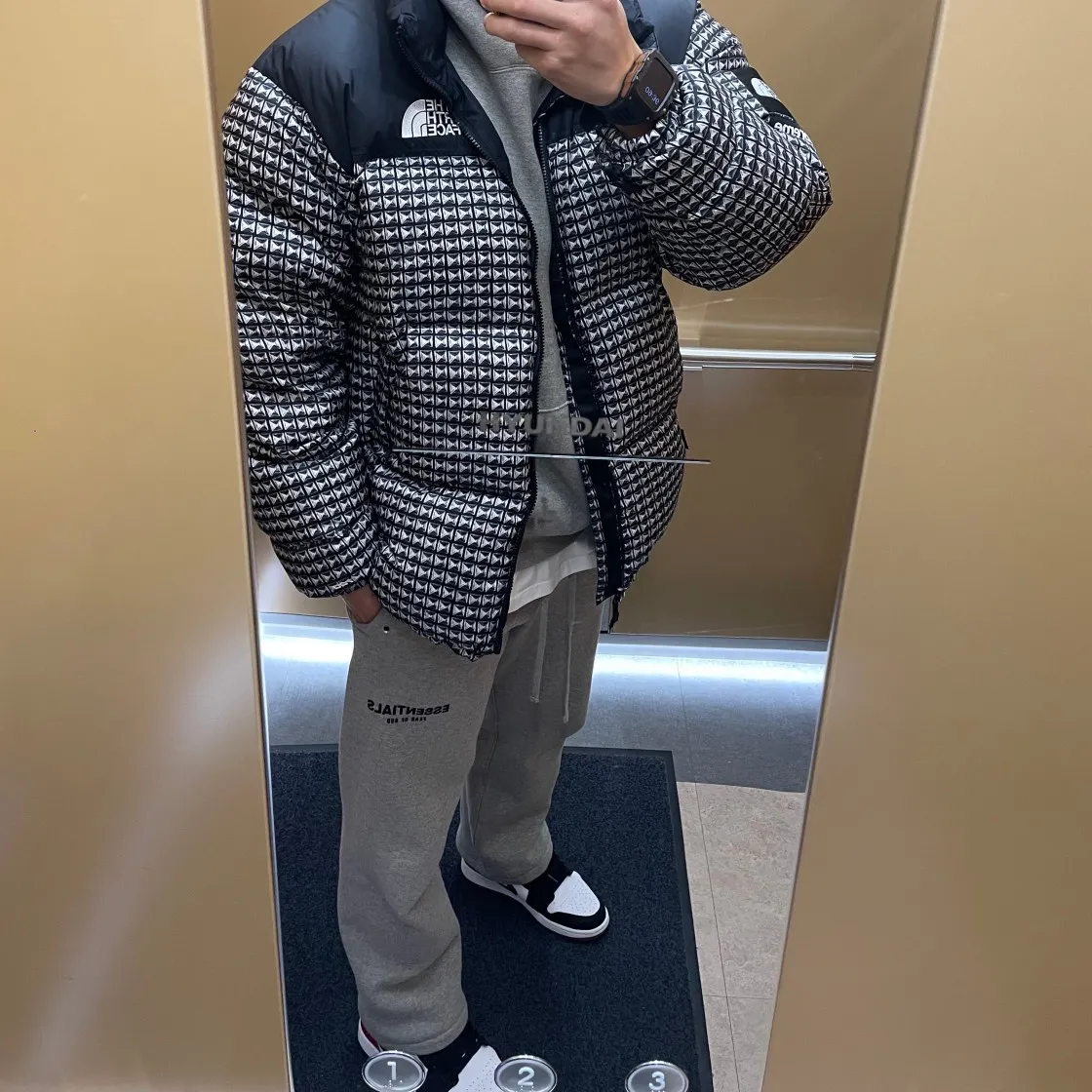 나이키 x 피어 오브 갓 웜업 티셔츠 페일 아이보리 thumbnail 7