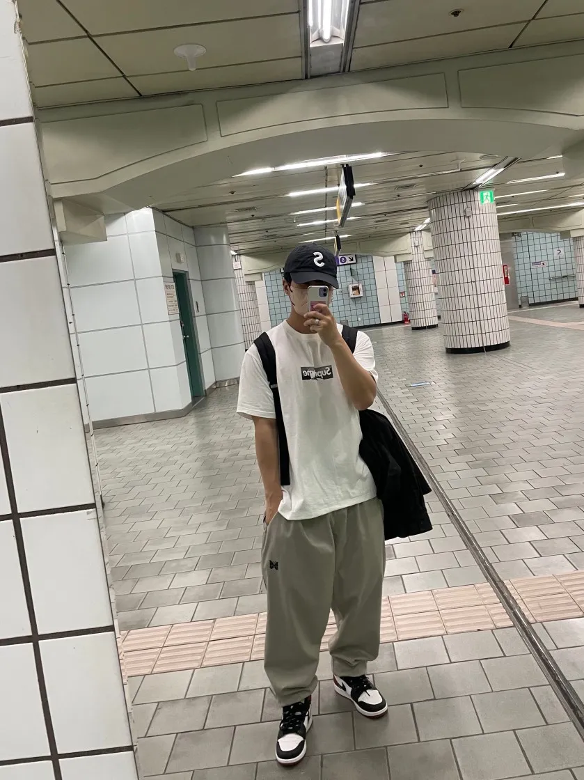 슈프림 x 에밀리오 푸치 박스로고 티셔츠 화이트 블랙 - 21SS thumbnail 5