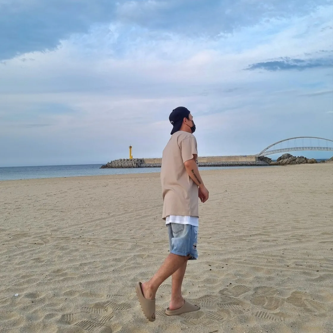 나이키 x 피어 오브 갓 웜업 티셔츠 오트밀 thumbnail 5