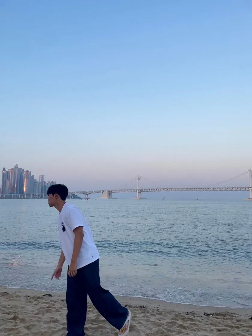 나이키 x 스투시 NRG FL SS 8볼 티셔츠 화이트 (DO9322-100) thumbnail 4